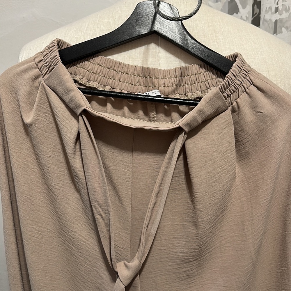 Beige pants - Picture 4 of 4